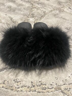 Plush Black Faux Fur Slide Sandals
